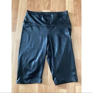 Women’s biker shorts NWT
